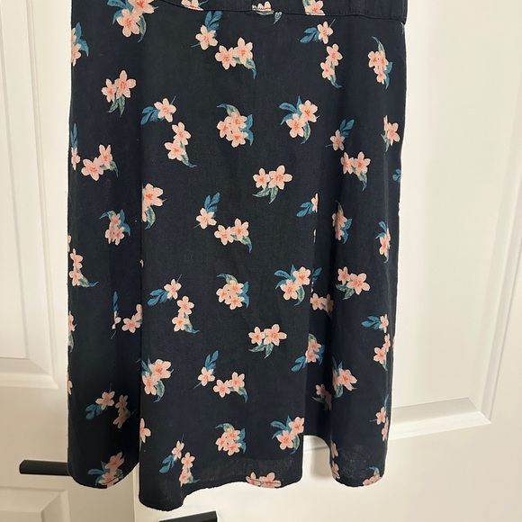 Hollister Floral Print Black Lined Button Mini Dress Size Medium Womens - Picture 4 of 10